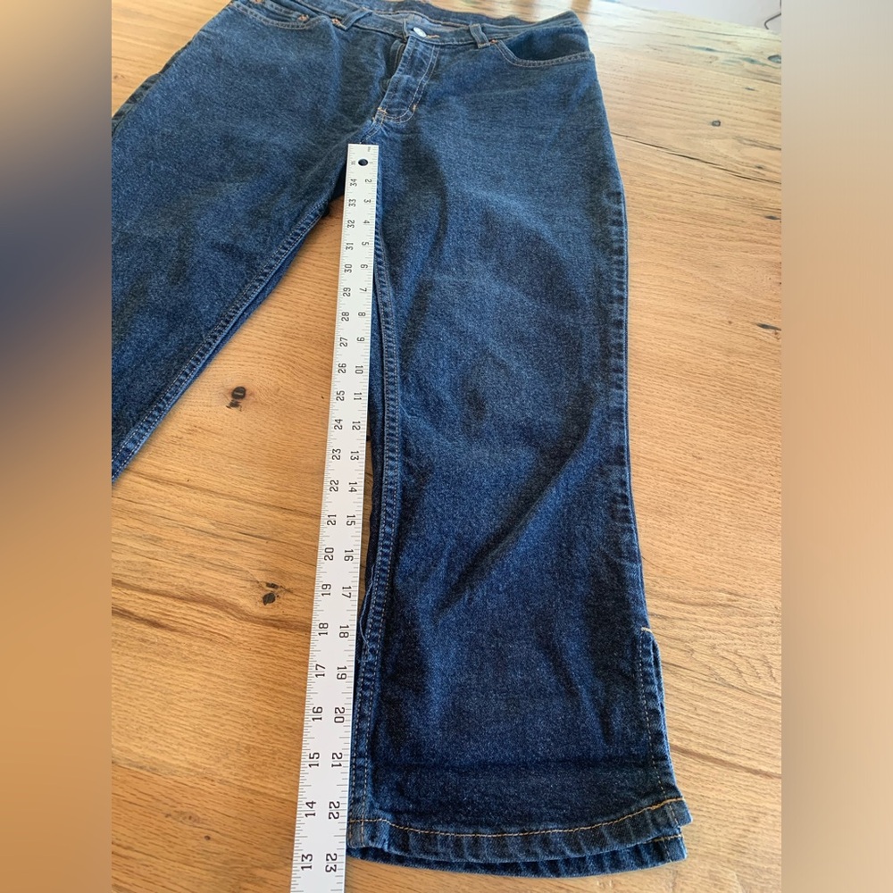 Old Navy Cropped Jeans Midrise Slit Hem Dark Wash Blue Women’s 6? (See pics) pr - Picture 4 of 7